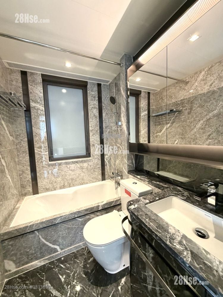 The Southside Sell 3 Bedrooms , 2 Bathrooms 972 ft²