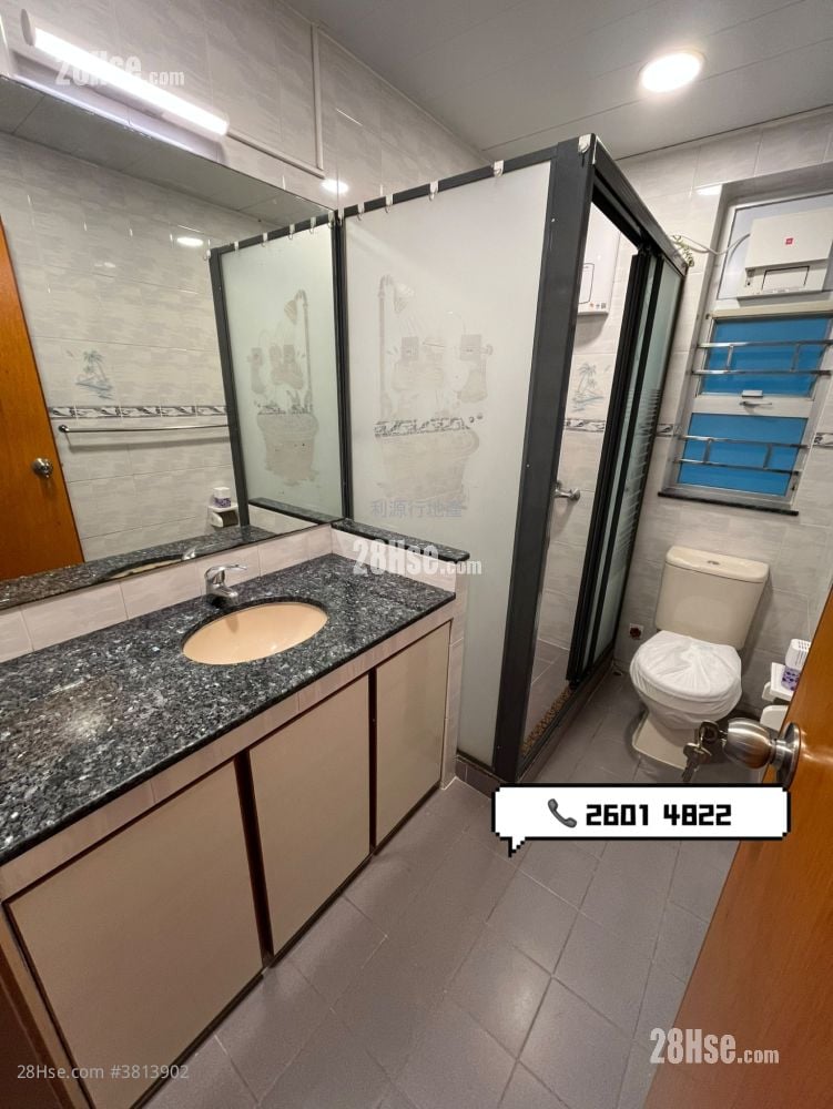 村屋 租盘 3 房 , 1 浴室 700 平方尺