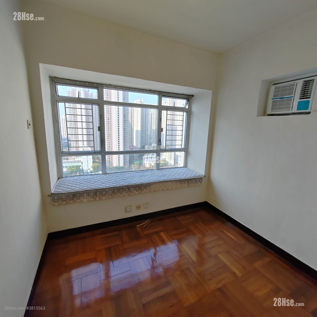 嘉湖山庄 售盘 2 房 , 1 浴室 448 平方尺