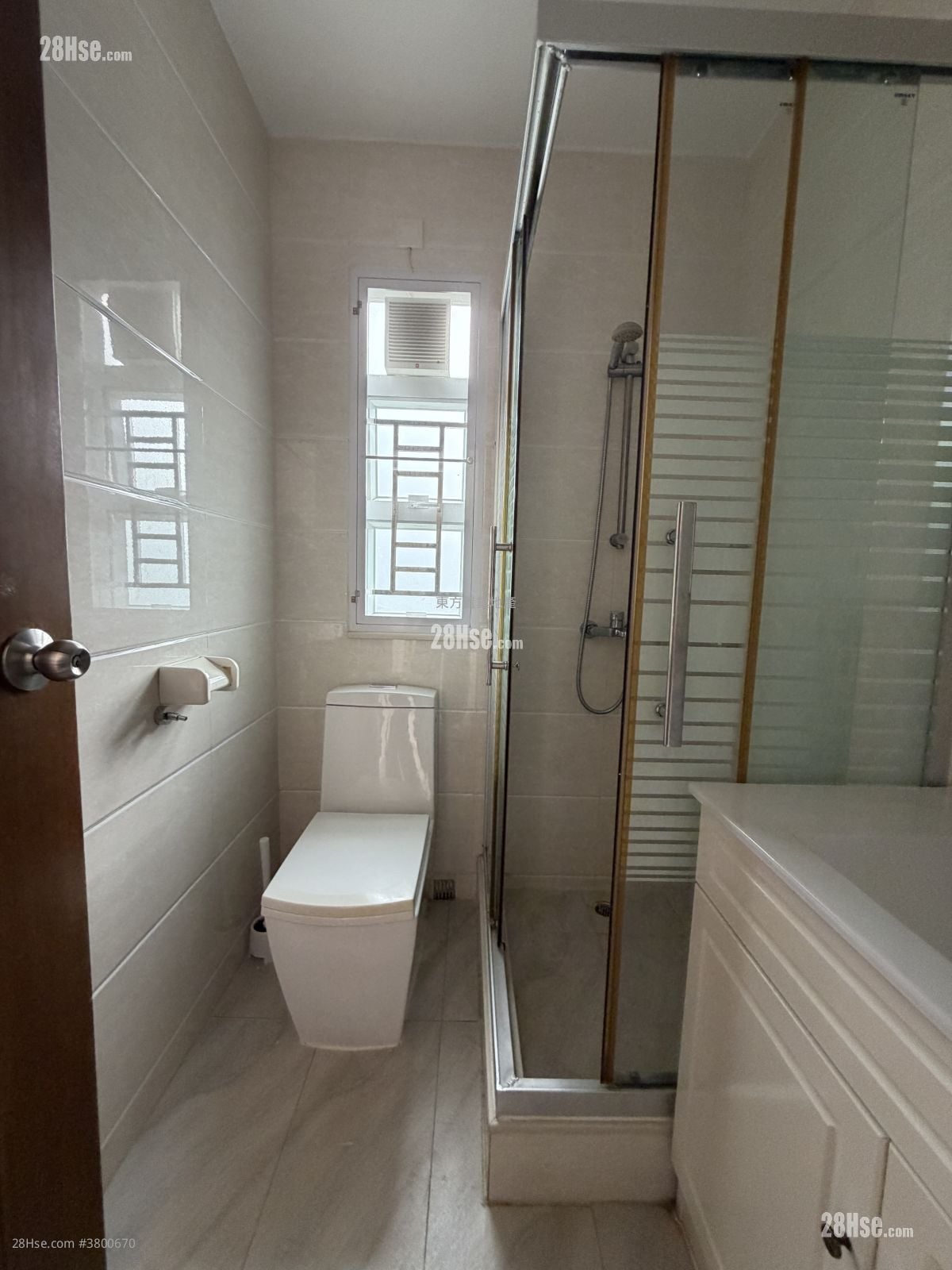 Village Rental 3 Bedrooms , 2 Bathrooms 700 ft²