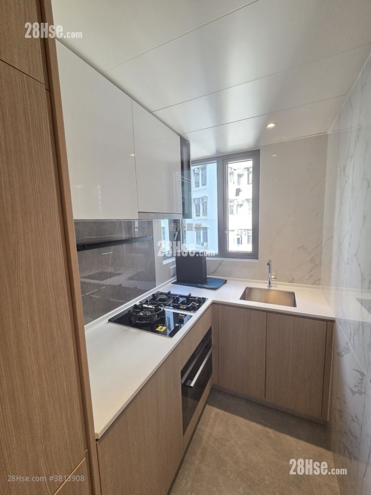 皓日 租盘 3 房 593 平方尺