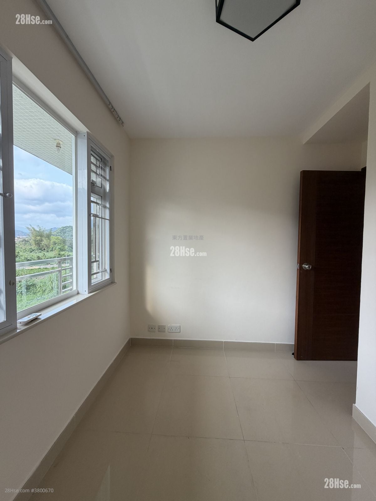 Village Rental 3 Bedrooms , 2 Bathrooms 700 ft²