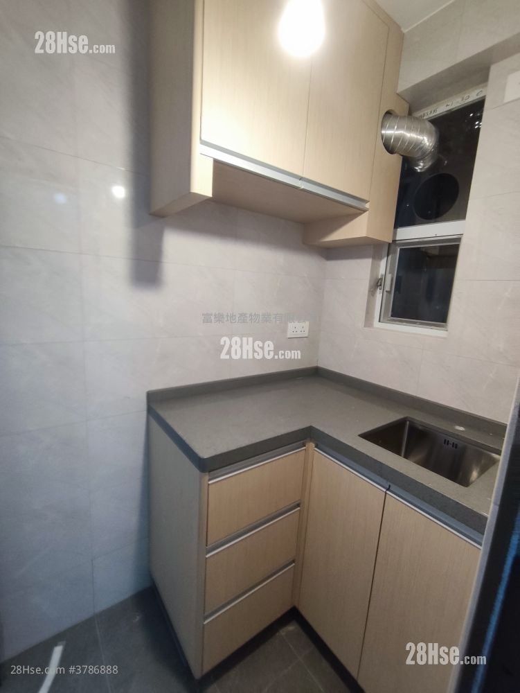 单幢楼房 租盘 1 房 , 1 浴室 275 平方尺