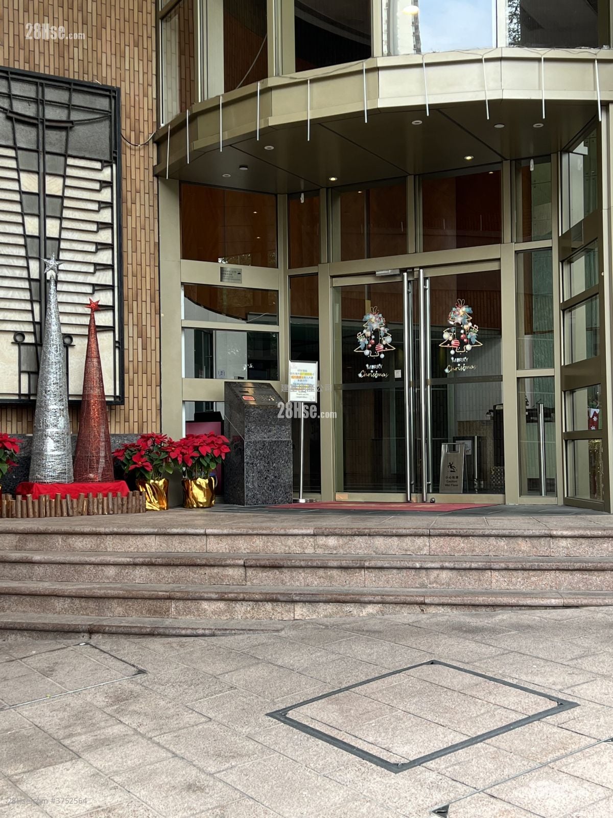 Cayman Rise Rental 3 Bedrooms , 2 Bathrooms 633 ft²