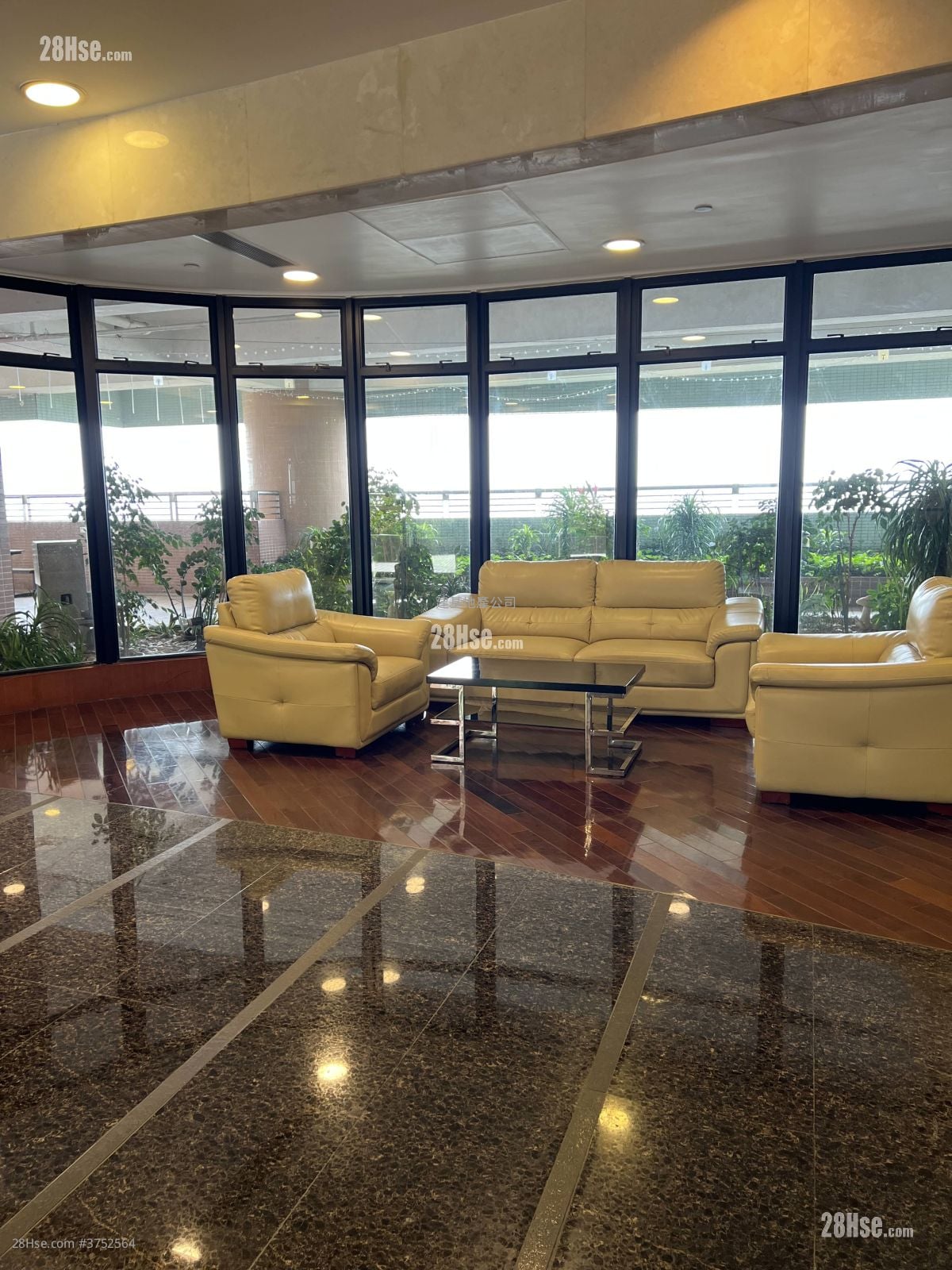 Cayman Rise Rental 3 Bedrooms , 2 Bathrooms 633 ft²