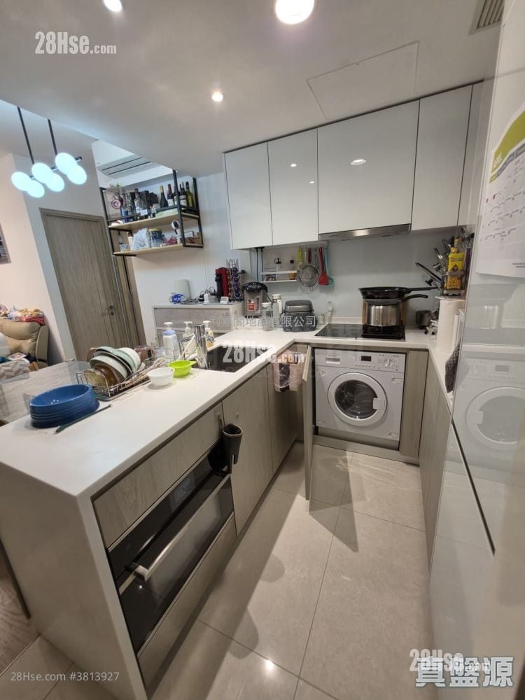 Sea To Sky Sell 2 Bedrooms , 1 Bathroom 468 ft²