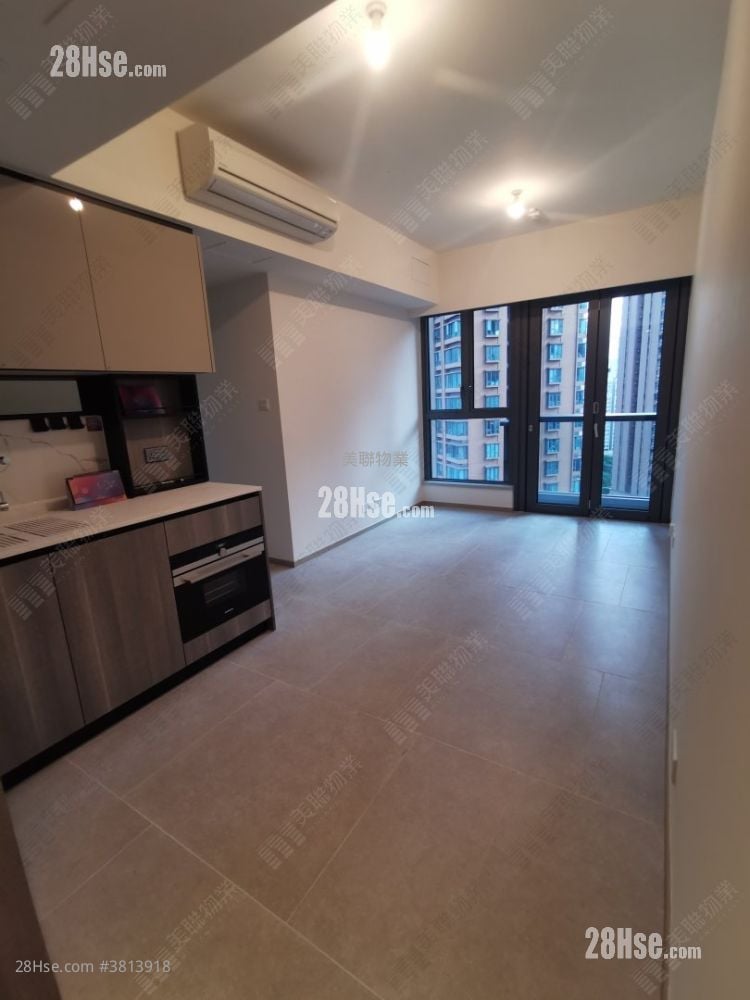 The YOHO Hub 售盘 3 房 , 1 浴室 530 平方尺