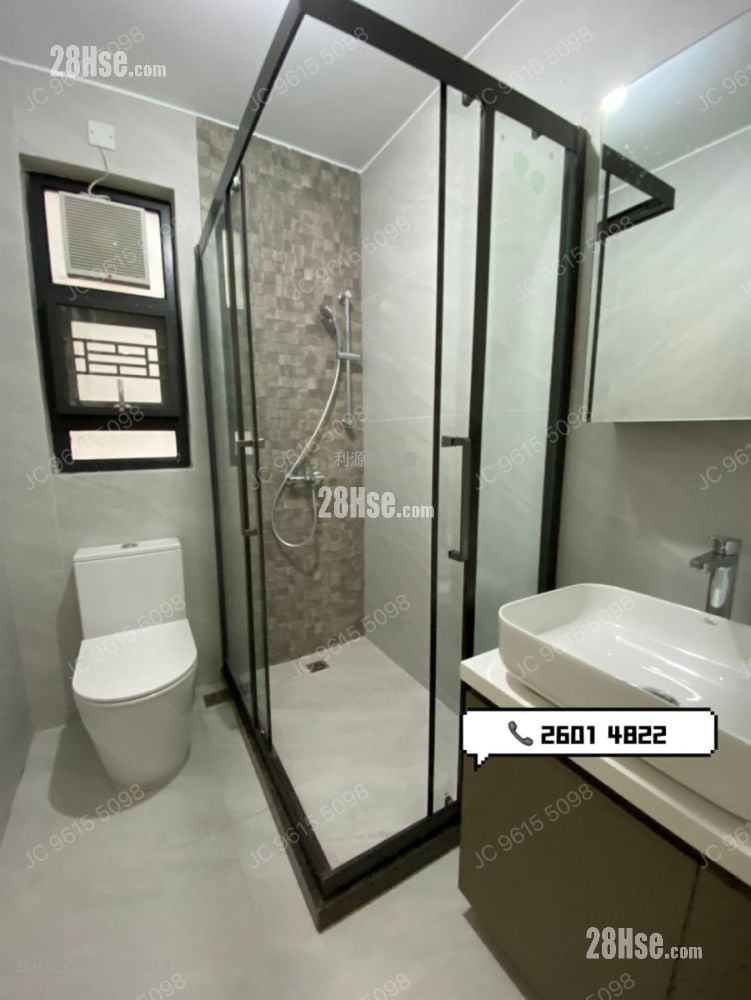 村屋 租盤 3 房 , 2 浴室 700 平方呎