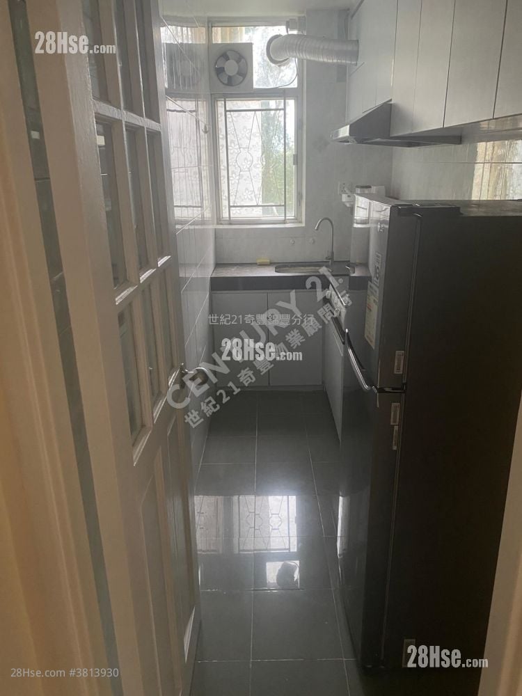 富宝花园 售盘 2 房 , 1 浴室 431 平方尺