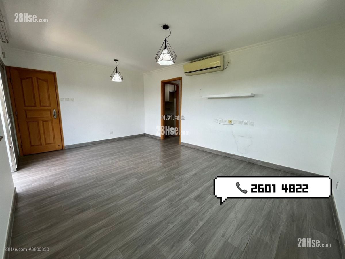 村屋 租盤 3 房 , 1 浴室 700 平方呎