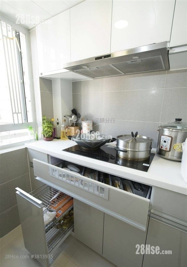 龙蟠苑 售盘 3 房 , 1 浴室 426 平方尺