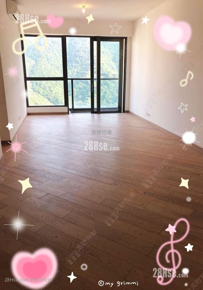 living room: The Visionary Rental 3 Bedrooms , 2 Bathrooms 1,031 ft²