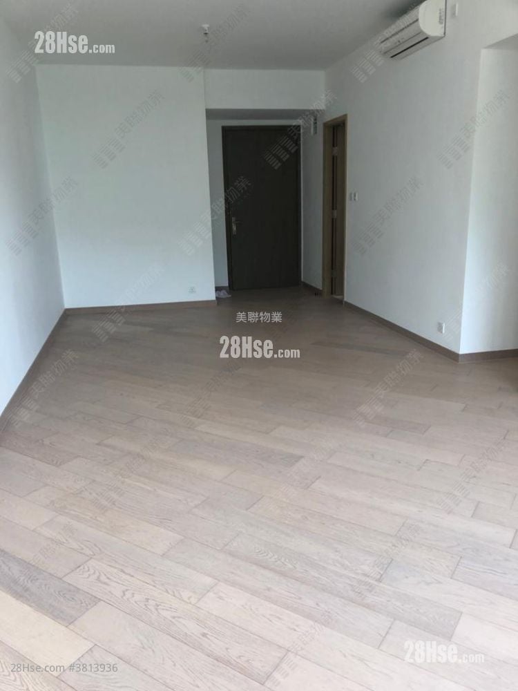 living room: The Visionary Rental 3 Bedrooms , 2 Bathrooms 1,031 ft²