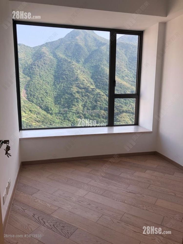 bedroom 2: The Visionary Rental 3 Bedrooms , 2 Bathrooms 1,031 ft²