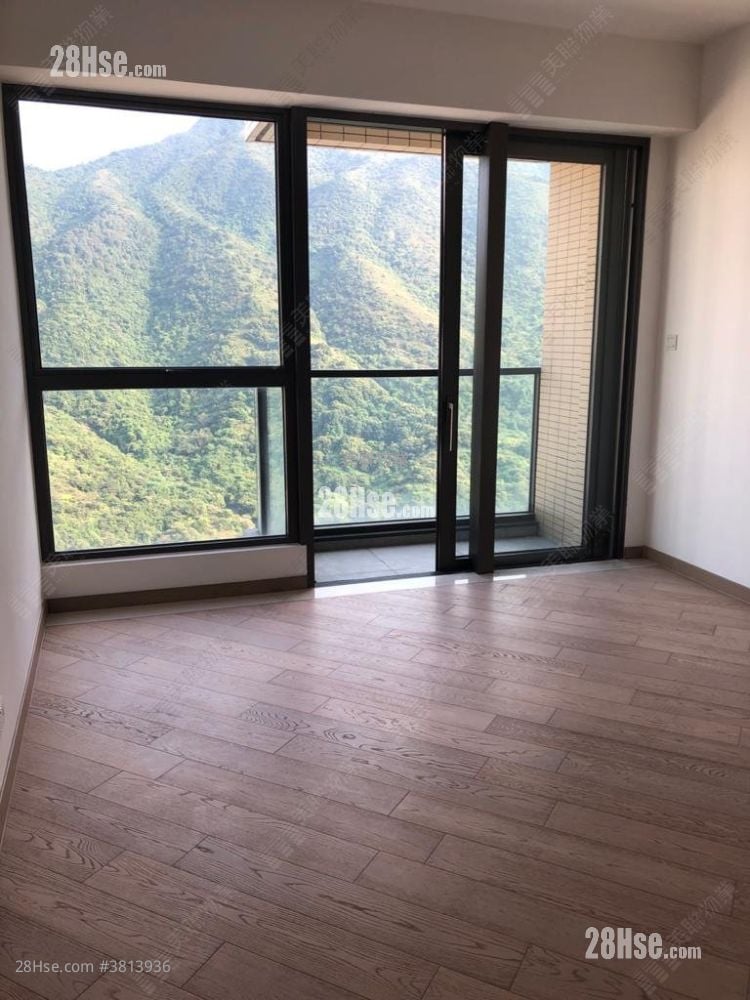 living room: The Visionary Rental 3 Bedrooms , 2 Bathrooms 1,031 ft²