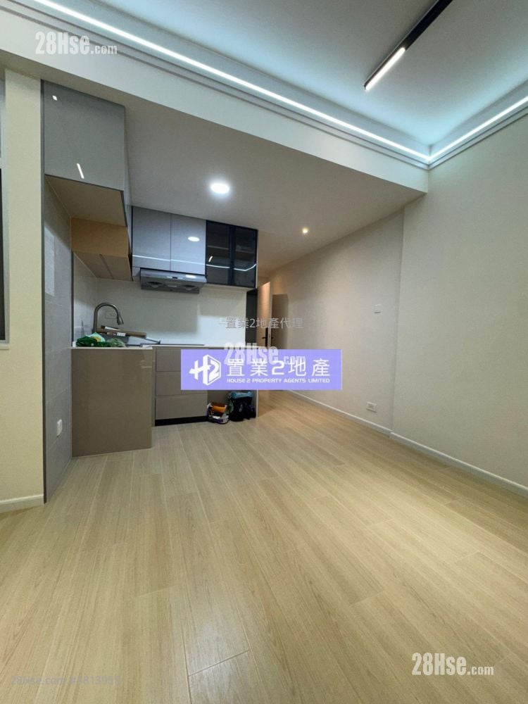 Tsin Shui Building Sell 2 Bedrooms , 1 Bathroom 392 ft²