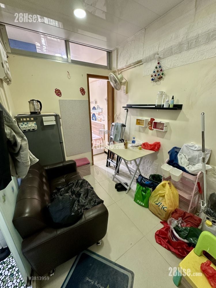 建德大楼 租盘 1 房 , 1 浴室 140 平方尺