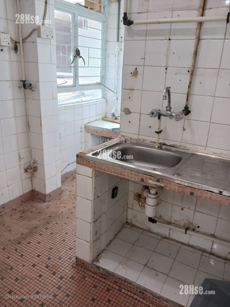 Tsui Ping (North) Estate Sell Studio , 1 Bathroom 377 ft²
