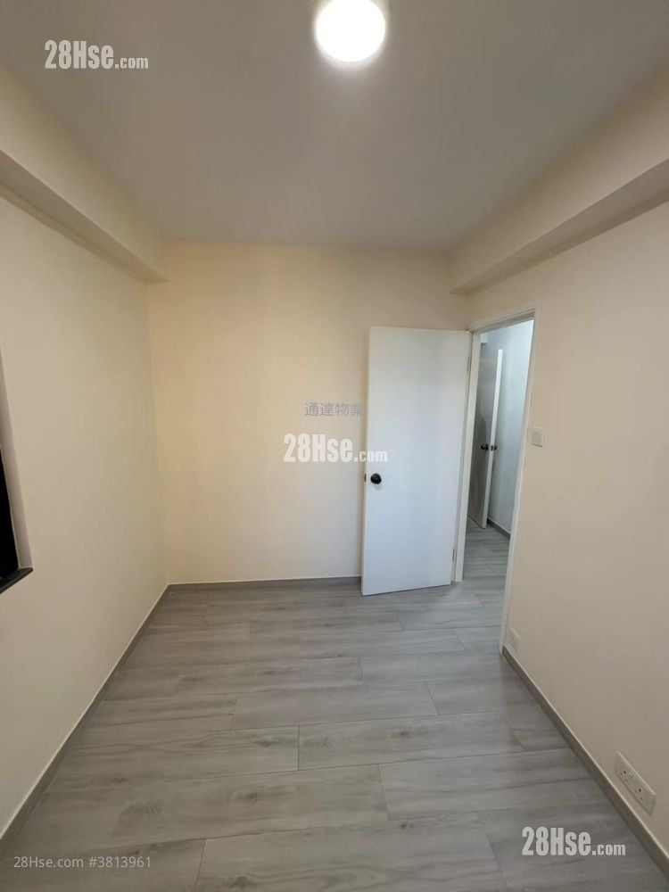 Pokfulam Gardens Rental 3 Bedrooms , 1 Bathroom 702 ft²