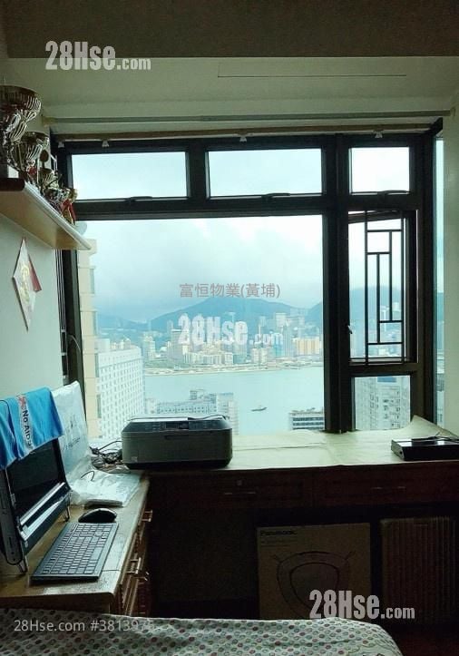 Royal Peninsula Sell 3 Bedrooms , 2 Bathrooms 1,043 ft²