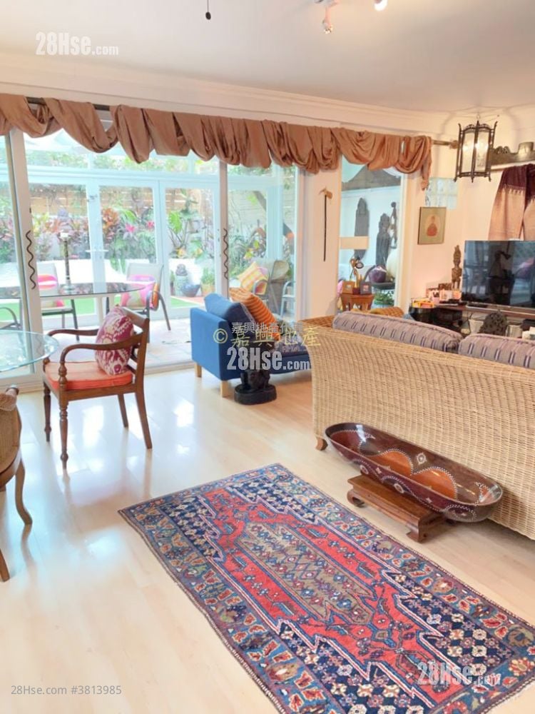 Yucca Villa Sell 4 Bedrooms , 3 Bathrooms 2,100 ft²