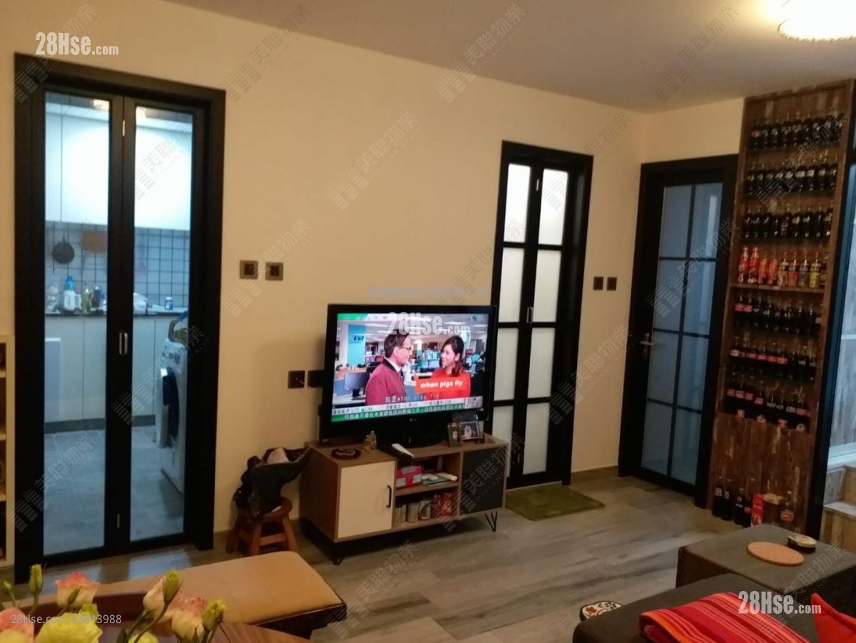 广明苑 售盘 2 房 426 平方尺