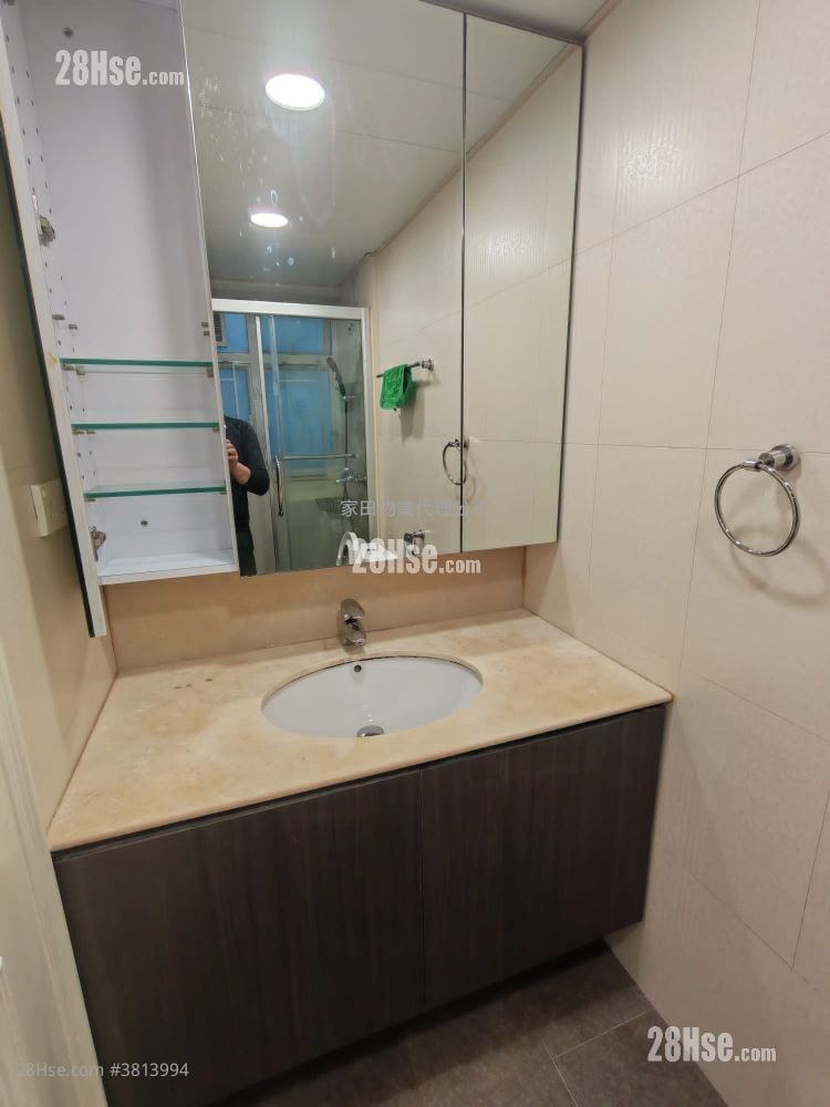 Bell House Sell 2 Bedrooms , 1 Bathroom 398 ft²