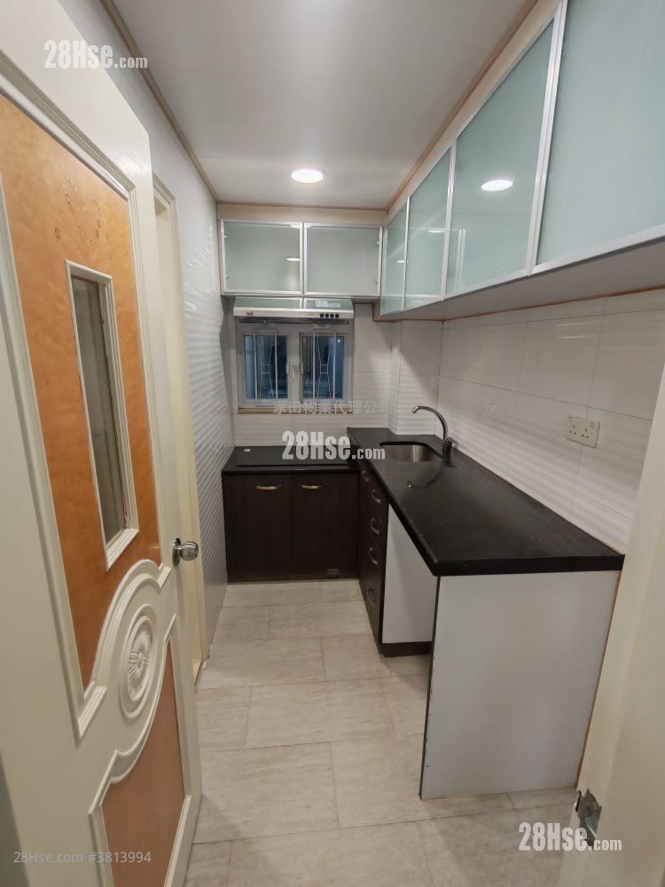 Bell House Sell 2 Bedrooms , 1 Bathroom 398 ft²