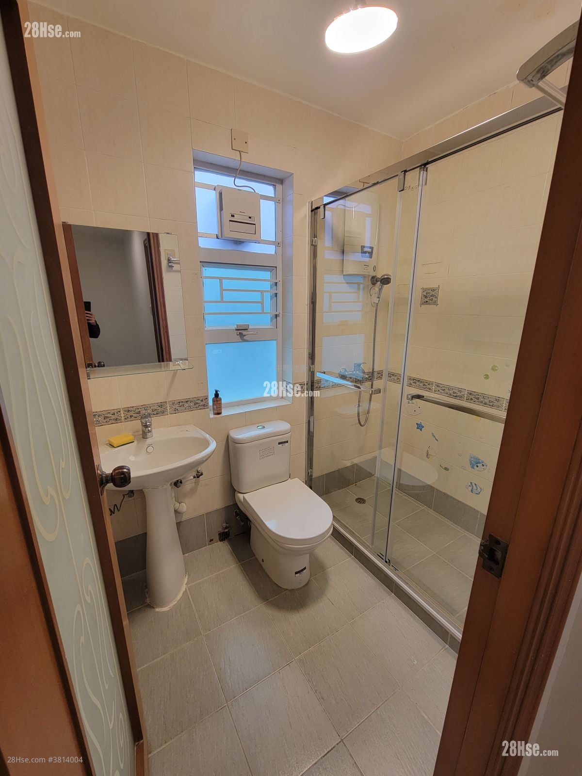 Village Rental 4 Bedrooms , 3 Bathrooms 1,400 ft²