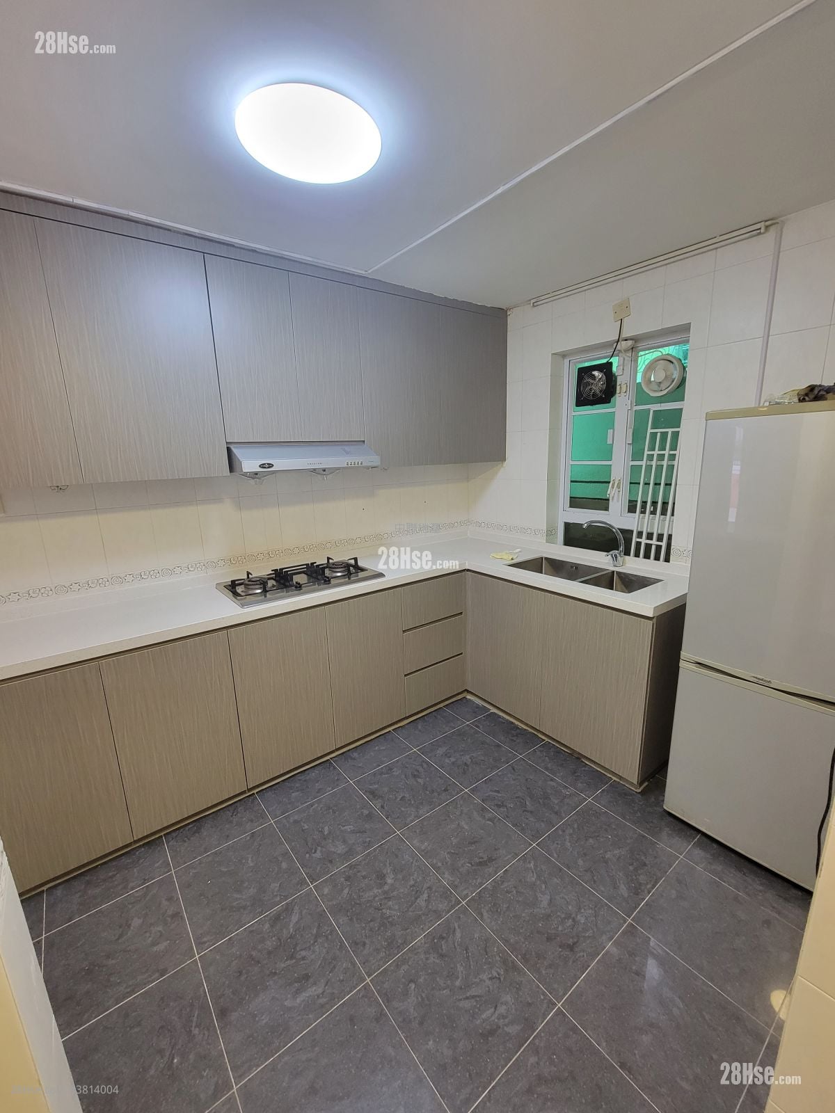 Village Rental 4 Bedrooms , 3 Bathrooms 1,400 ft²