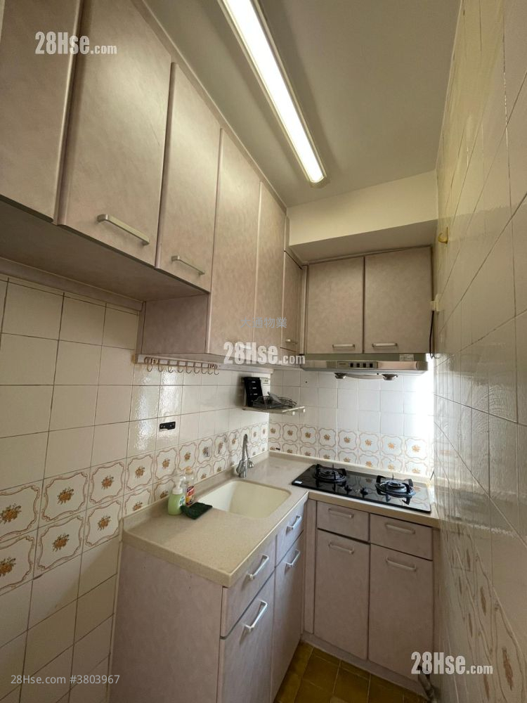 新成中心 租盤 1 房 , 1 浴室 294 平方呎