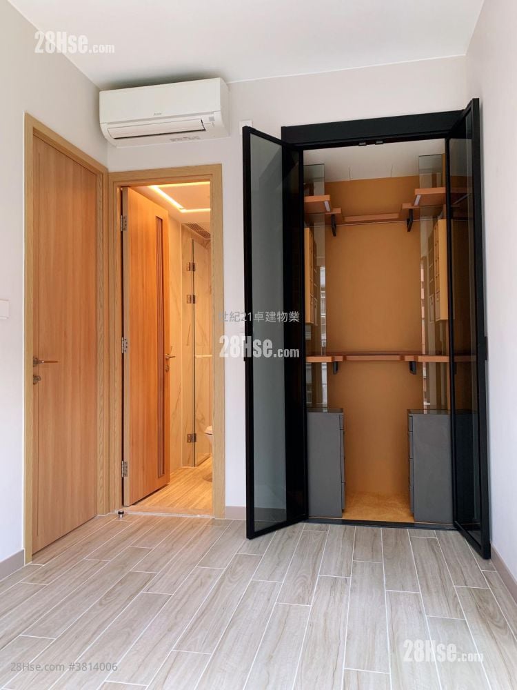 Arbour Rental 2 Bedrooms , 2 Bathrooms 511 ft²