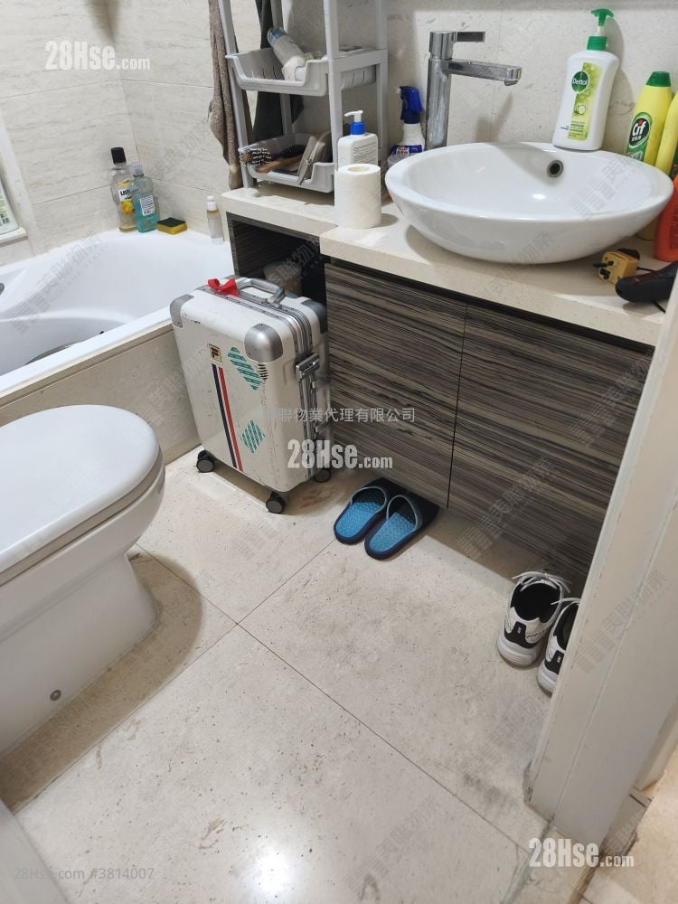 名城 售盘 3 房 , 2 浴室 688 平方尺