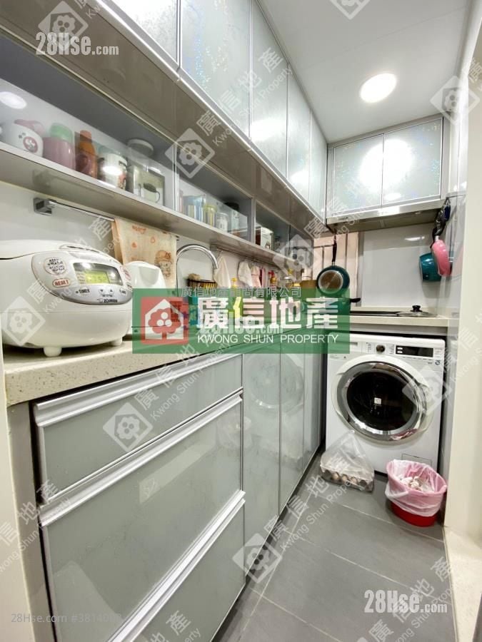 Shun Hing Building Sell 2 Bedrooms , 1 Bathroom 291 ft²