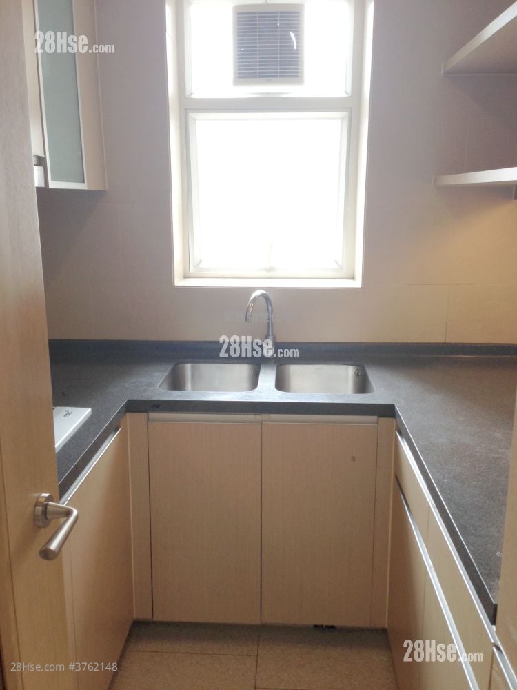 Island Lodge Sell 3 Bedrooms , 2 Bathrooms 853 ft²