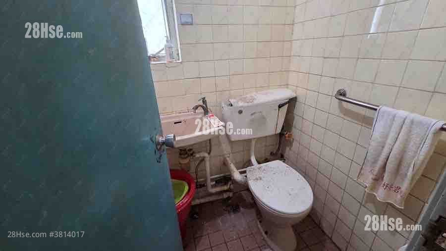 Tin Oi Court Sell 2 Bedrooms , 1 Bathroom 546 ft²