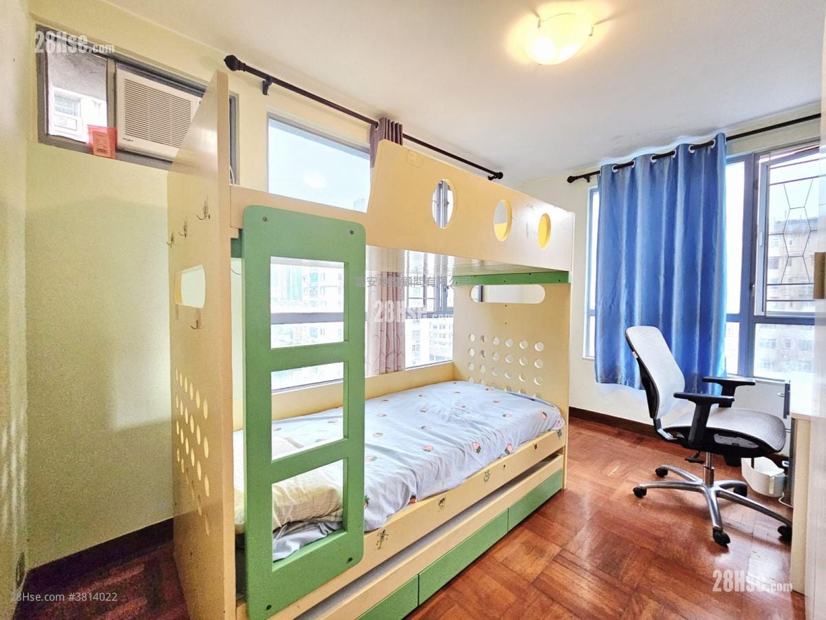 The Arcadia Rental 3 Bedrooms , 2 Bathrooms 952 ft²