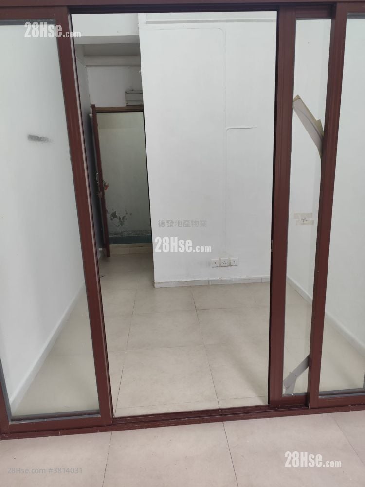 唐楼 租盘 1 房 , 1 浴室 130 平方尺