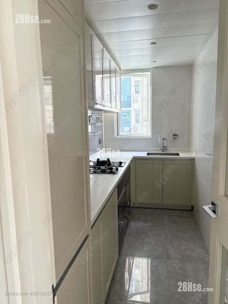 Monterey 租盤 3 房 , 2 浴室 737 平方呎