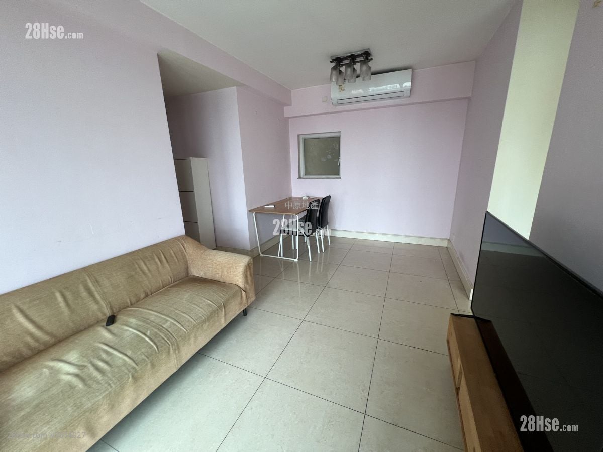 Central Park Towers Sell 2 Bedrooms , 1 Bathroom 498 ft²