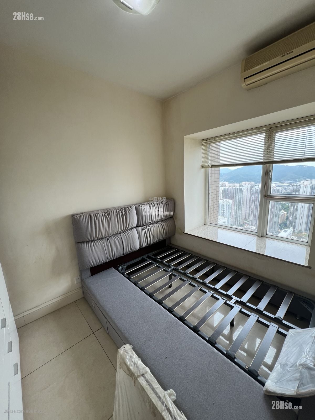 Central Park Towers Sell 2 Bedrooms , 1 Bathroom 498 ft²
