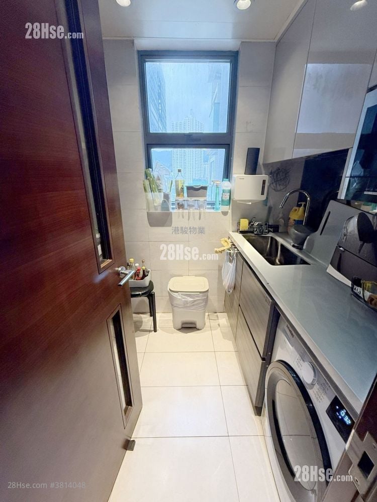 Billionnaire Avant Rental 3 Bedrooms , 2 Bathrooms 628 ft²