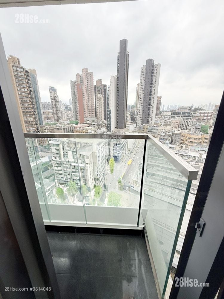 Billionnaire Avant Rental 3 Bedrooms , 2 Bathrooms 628 ft²