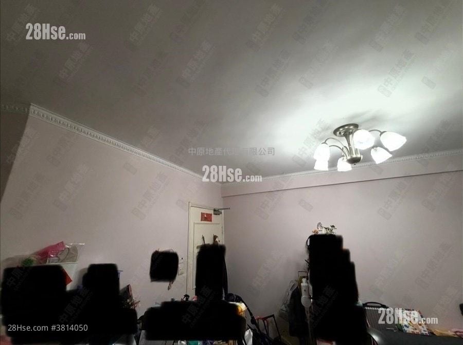 Kingswood Villas Sell 2 Bedrooms 446 ft²