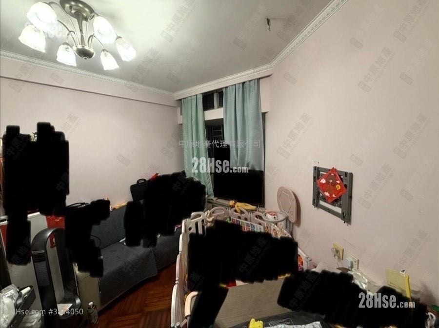 Kingswood Villas Sell 2 Bedrooms 446 ft²