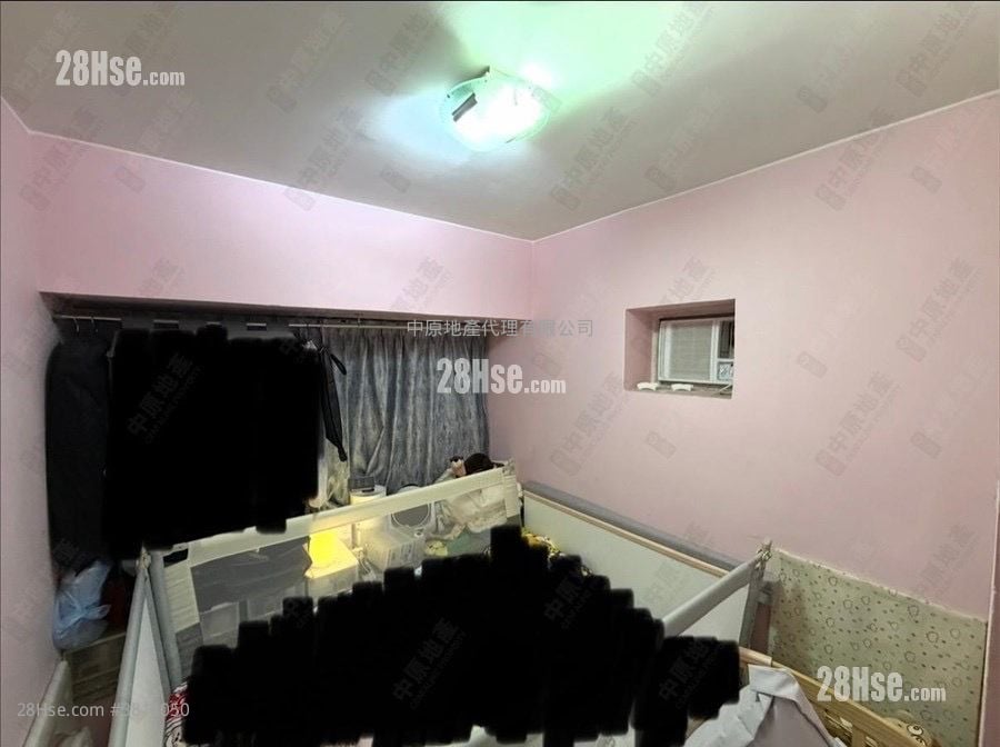 Kingswood Villas Sell 2 Bedrooms 446 ft²