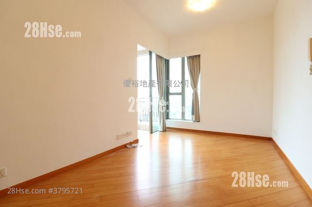 The Zenith Rental 2 Bedrooms , 1 Bathroom 529 ft²