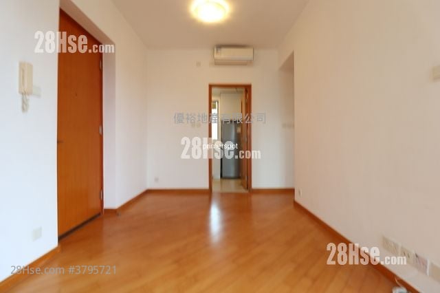 The Zenith Rental 2 Bedrooms , 1 Bathroom 529 ft²