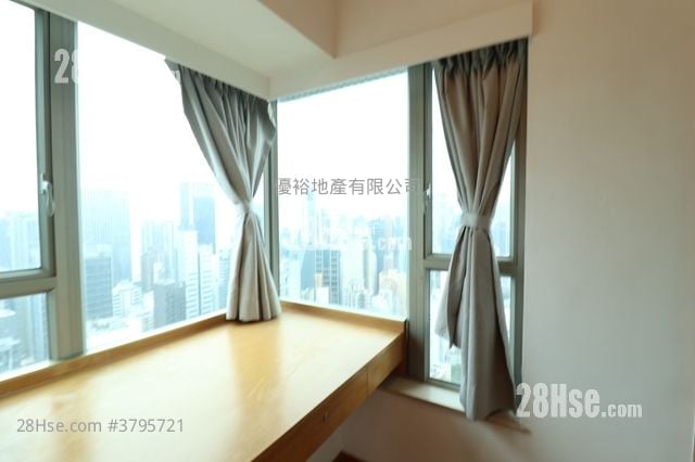 The Zenith Rental 2 Bedrooms , 1 Bathroom 529 ft²