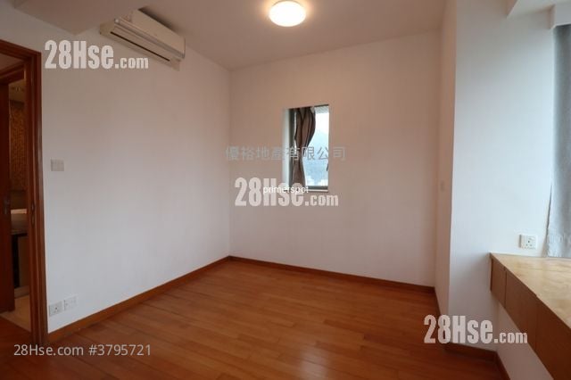 The Zenith Rental 2 Bedrooms , 1 Bathroom 529 ft²